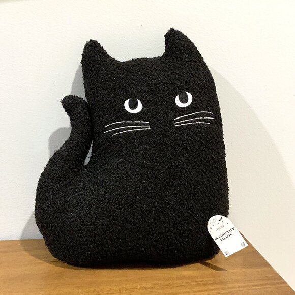 NEW Target Bullseye Playground Black Cat Decorative Throw Pillow Halloween 2024 - Picture 2 of 5